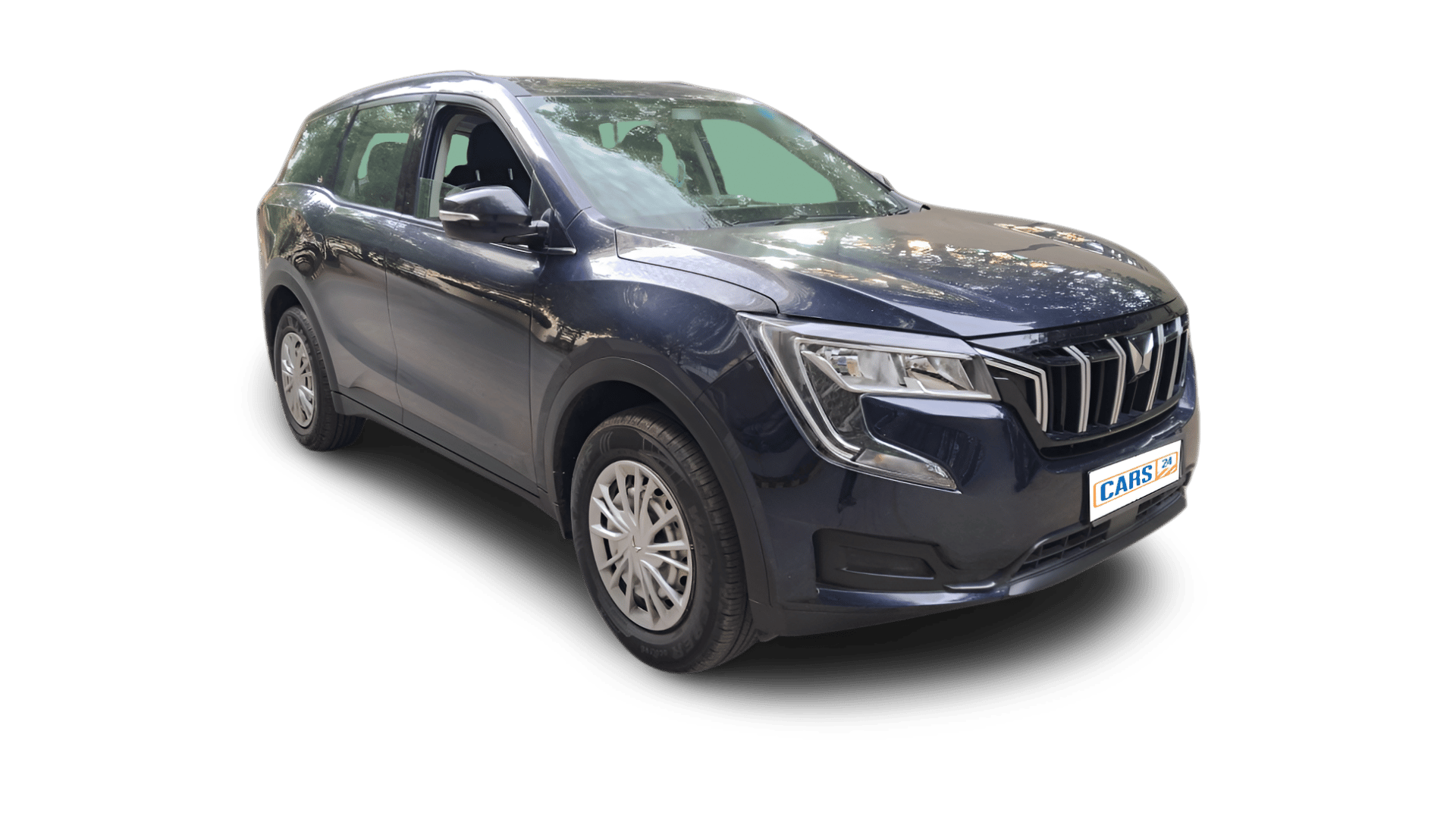 2022 Mahindra XUV700 - SUV - Petrol - Manual - ₹10.24 lakh
